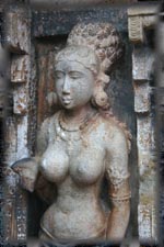 Chola maiden: ca 900CE, Kumbakonam